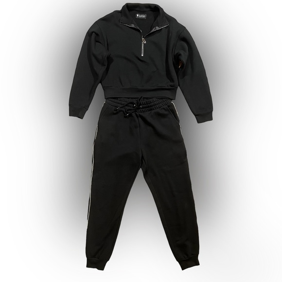 VS Rhinestone Lounge set - Picture 4 of 13